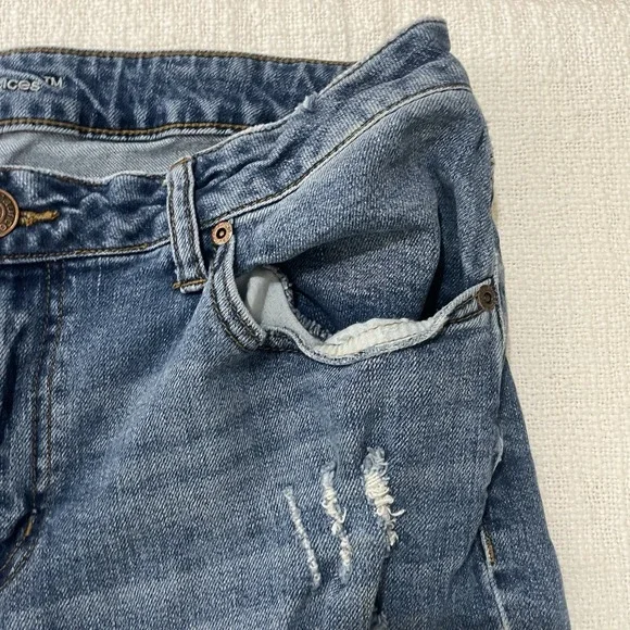 M Jeans by Maurices Womens Jeans Blue Distressed Size 14 Regular Mid Rise - Picture 5 of 9